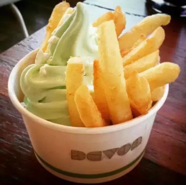 各种各样的冰淇淋怎么吃,吃冰淇淋的样子