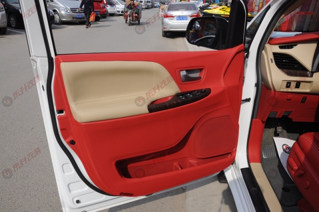 丰田塞纳柚木色耐磨地板,丰田塞纳航空座椅星空顶木地板