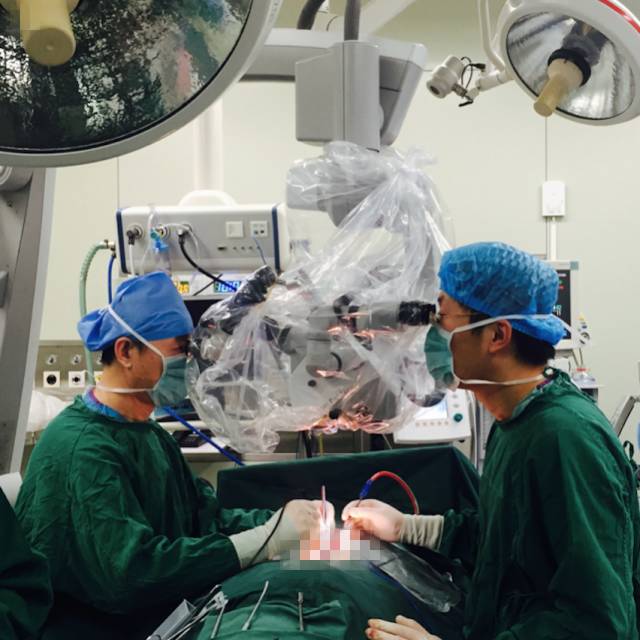 腰腿疼是椎管肿瘤吗,腰腿疼痛需要注意脊髓肿瘤吗