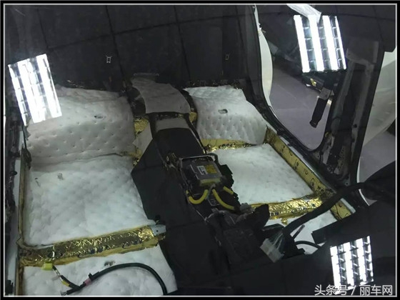 丰田皇冠14代全车隔音改装喇叭,丰田皇冠音响隔音升级