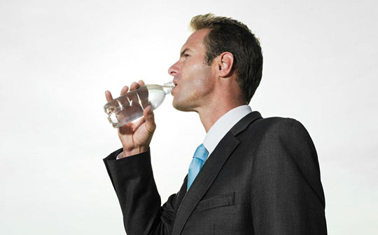 患上糖尿病有腹泻的症状吗,糖尿病有什么症状和表现55岁男人