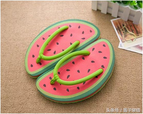 不曾见过的人字拖,让你裸脚整个夏天