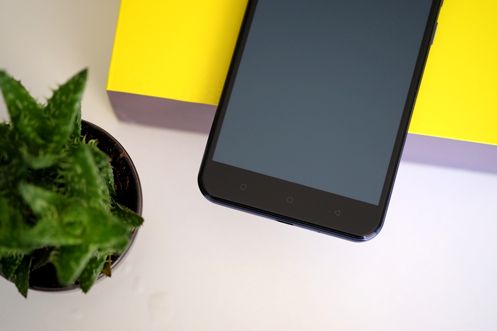 裸眼3d你们有对着手机这么玩么,手机黑科技裸眼3d技术