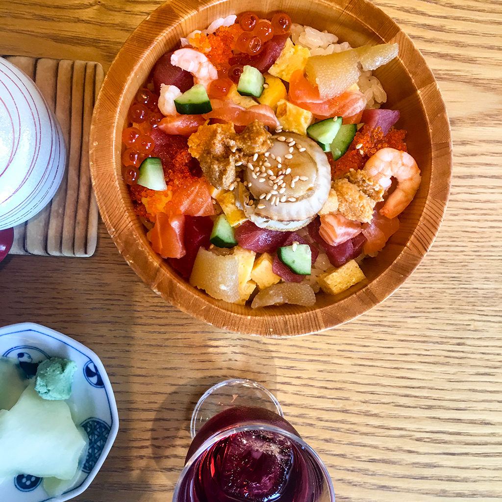 空姐在东京旅游,跟着游东京