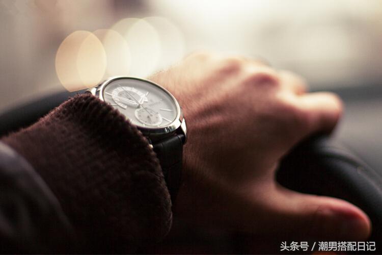 男生刚入职场时戴什么手表 (刚入职场男生推荐手表)