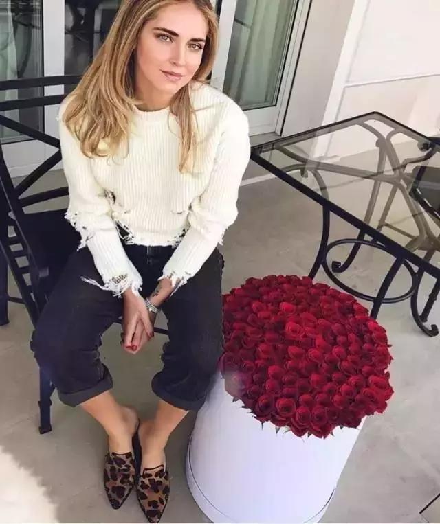 渔网袜潮酷搭配,破洞渔网袜穿搭