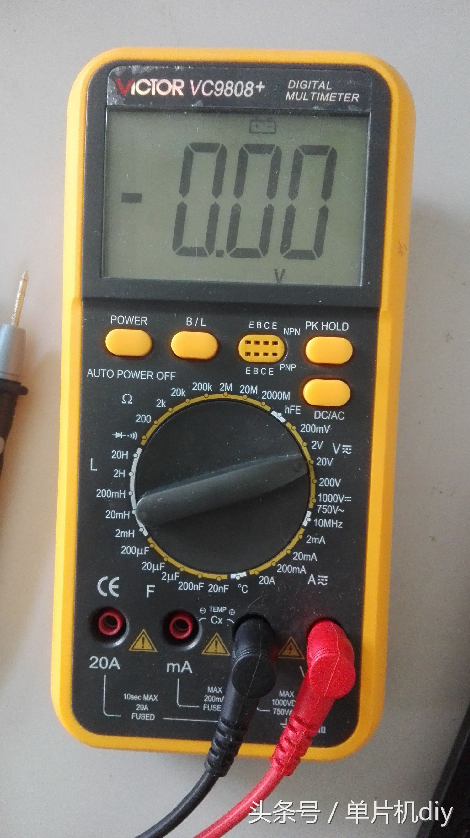 不知道怎么接线怎么用万用表测量,万用表怎么测量没反应是怎么回事