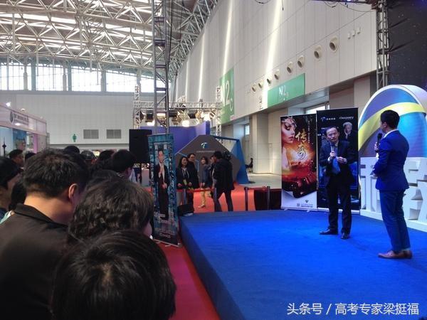 2022高考十大作文猜想,高考作文预测2018家国情怀及范文