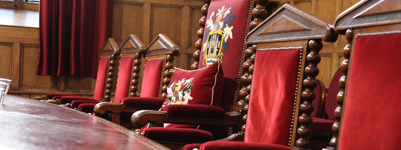 萨里大学生留学条件,英国留学萨里大学