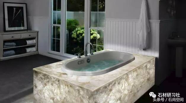 镜面碳晶板家装效果,白水晶简装效果图