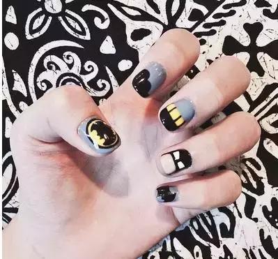 双手美甲贴怎么贴,超长又好看的美甲贴