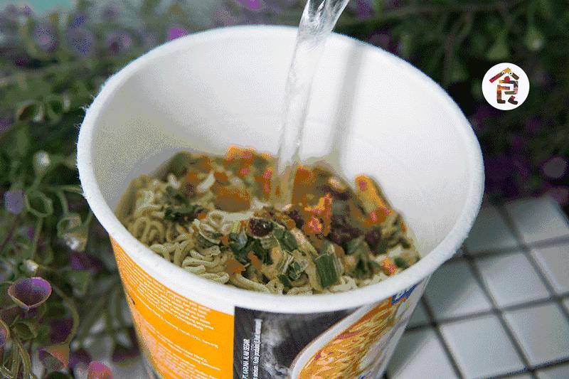 有谁去印尼，请帮我代购这款泡面~