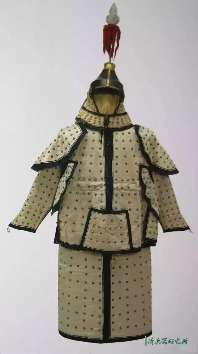 清代甲胄为什么是布的,清代甲胄是什么材质的