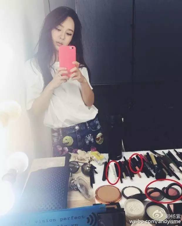 《欢乐颂2》开播，五美的化妆包里都有啥？