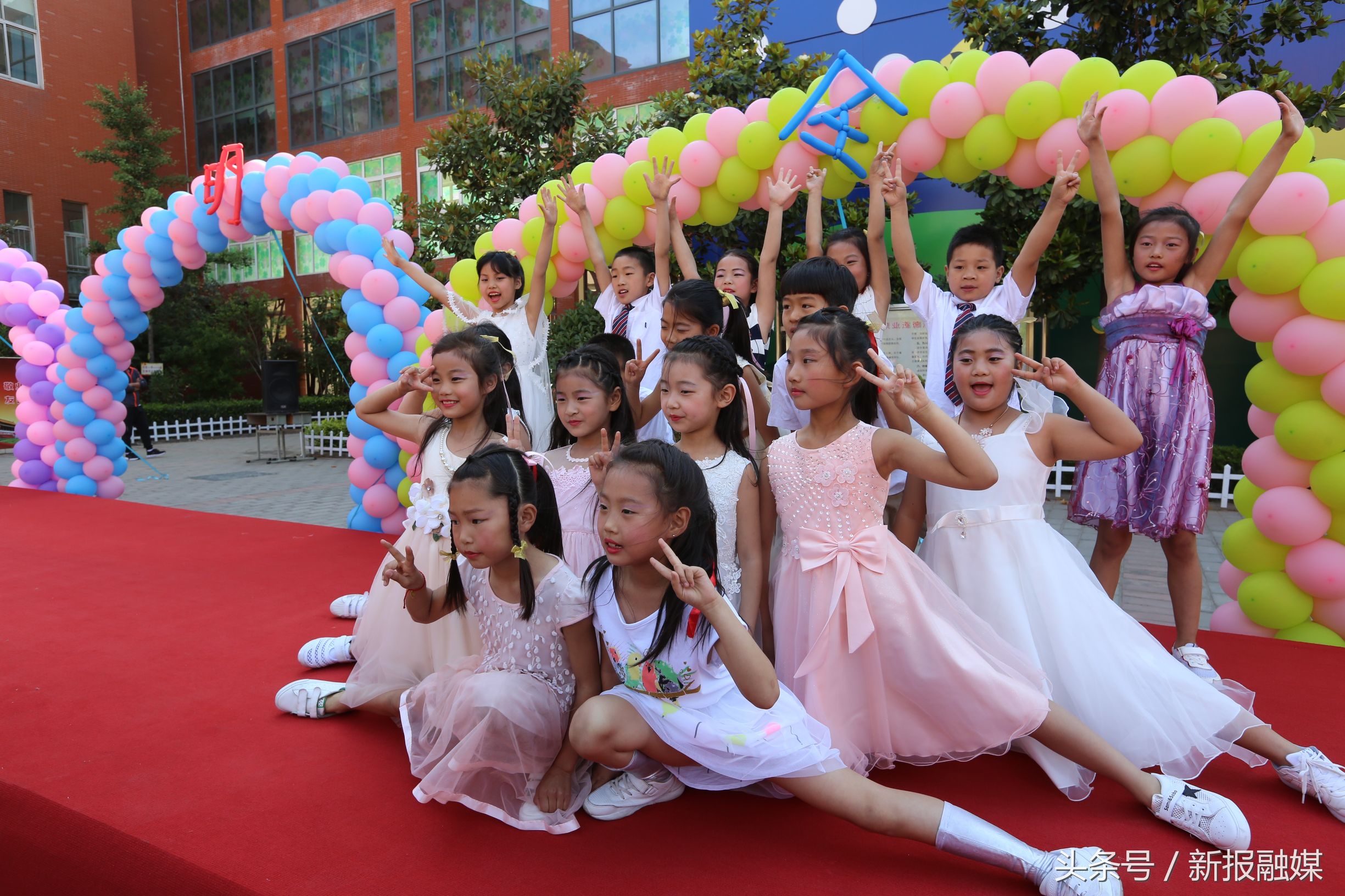 郑州经开区艺术小学足球队,郑州经开区实验小学运动会