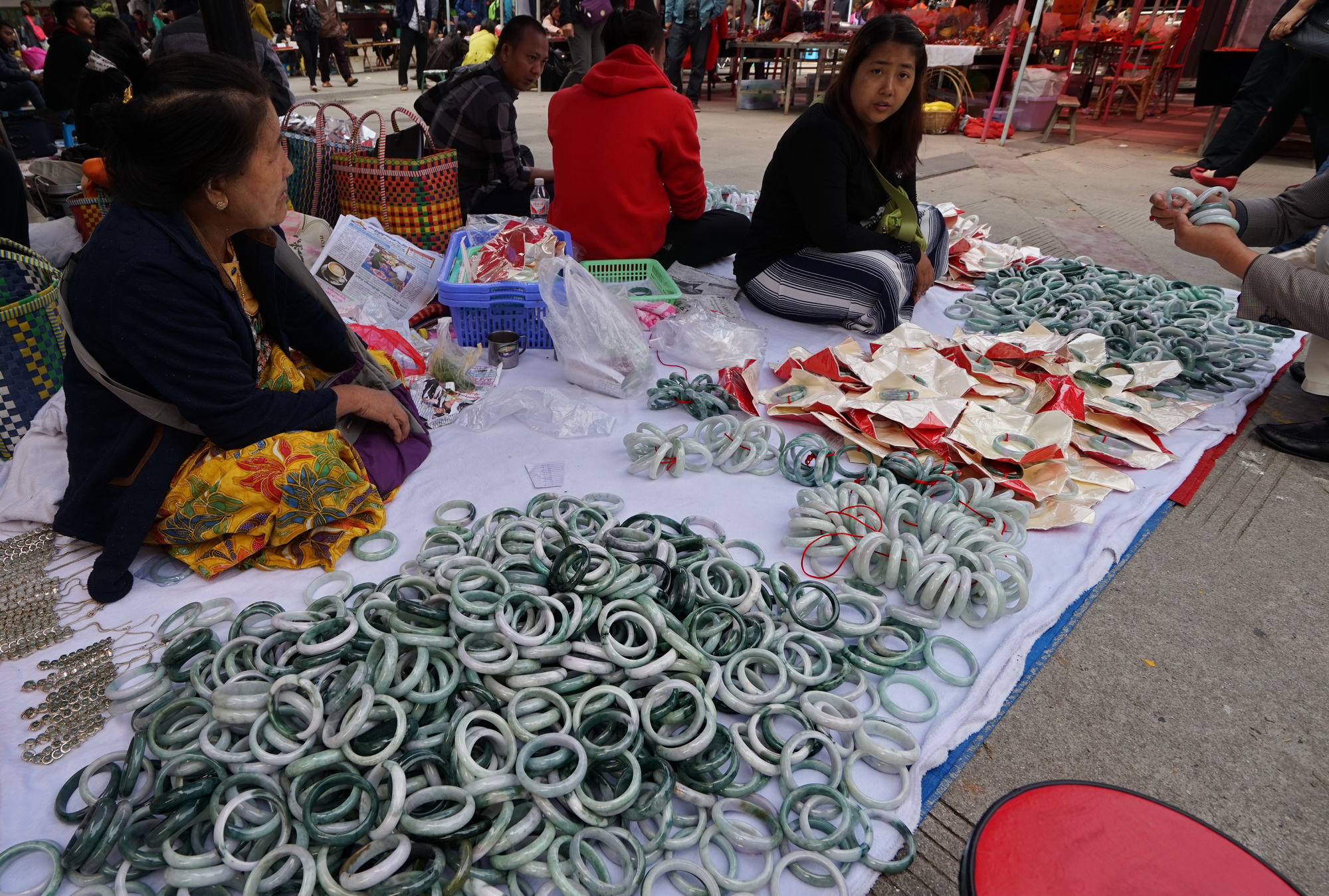 腾冲性价比最高的翡翠市场在哪里,腾冲翡翠市场缅甸玉