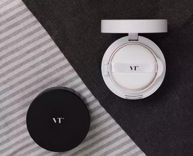 前方萌物来袭！今年最in的“口红包”用它搭配刚刚好