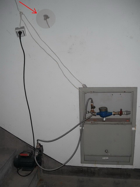 水桶自制太阳能,用矿泉水瓶做太阳能热水器手工