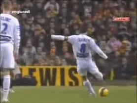 史上不可思议的任意球,史上最诡异的任意球