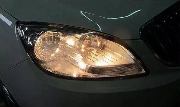 换灯过不了年检吗,换灯过不了年审