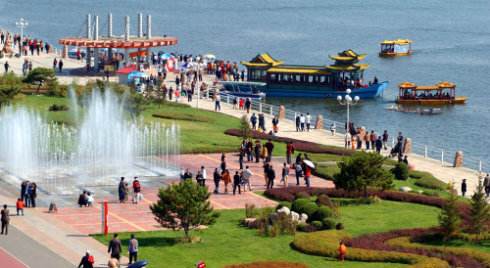 沈阳的海边浑河,远看是海近看是湖
