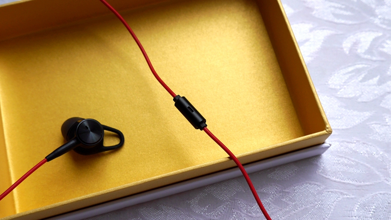 降噪耳机监听功能,降噪耳机入耳式有线监听