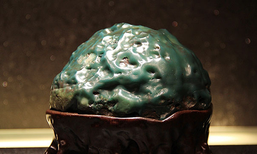 红碧玉与鸡血红的区别,什么颜色的和田碧玉最贵