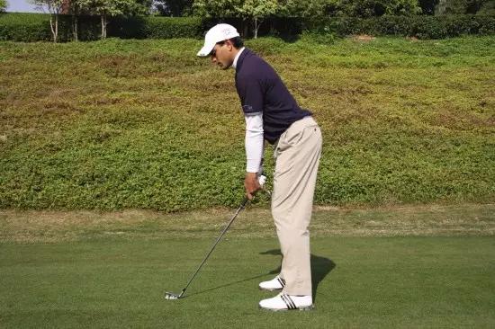 高尔夫正确摆姿,高尔夫各种站位打法