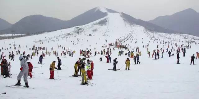 郑州春节滑雪好玩的地方排行榜,郑州桃花峪滑雪场门票