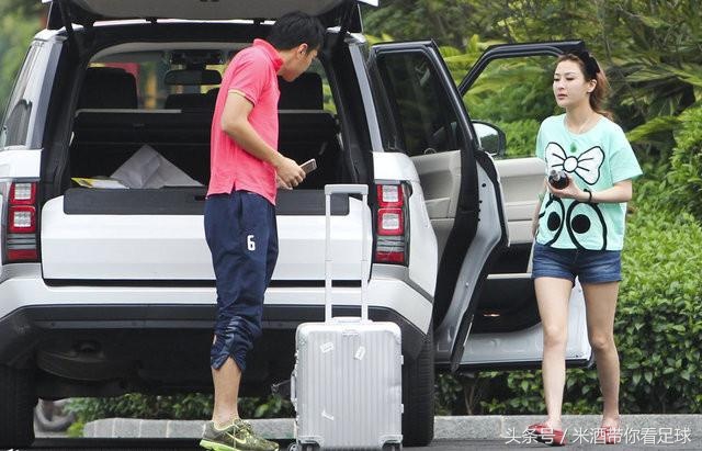 国足豪车座驾大全,国足球员豪车豪宅