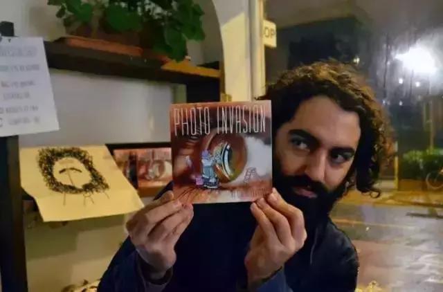 一组黑白手绘插画作品分享,一组手绘人像插画作品分享