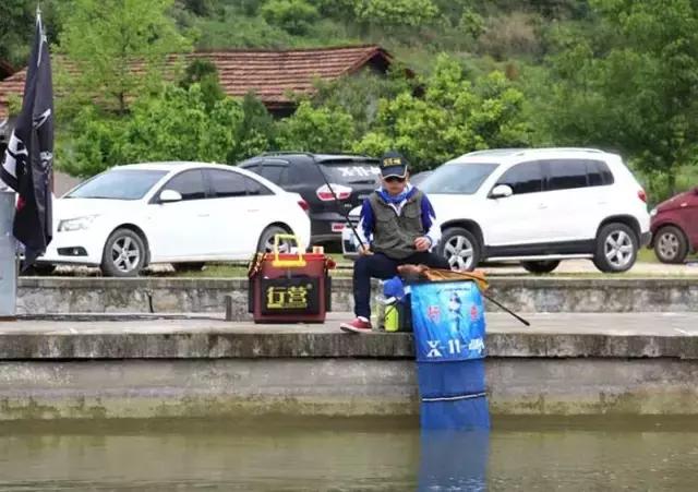 行营慈利X11战队，掐鱼比赛火爆上演