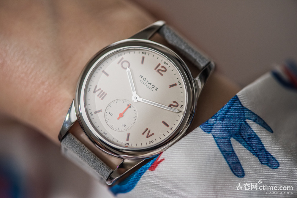 惹老婆生气了怎么办200字,异地惹老婆生气了怎么哄她开心