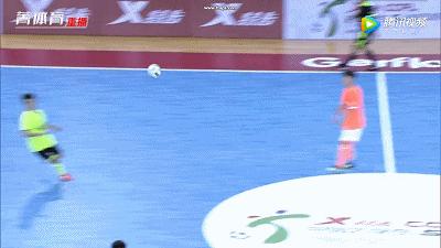 中国五人制足球大学生南区赛,校园足球5人制足球进攻跑位