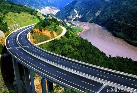 这事儿搞不清,你就真的是用绳命在开车