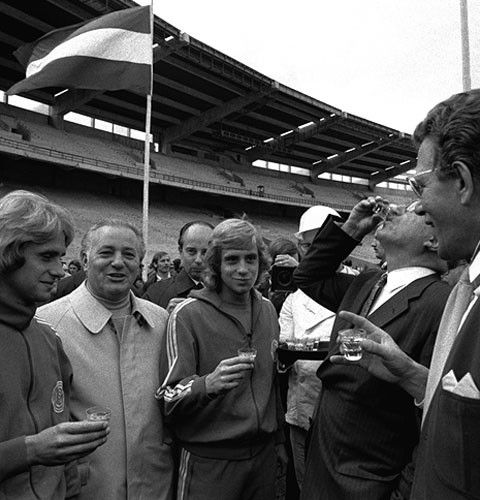 梦之队历史最黑暗的一天,11-12赛季的沙尔克04