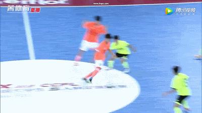 中国五人制足球大学生南区赛,校园足球5人制足球进攻跑位