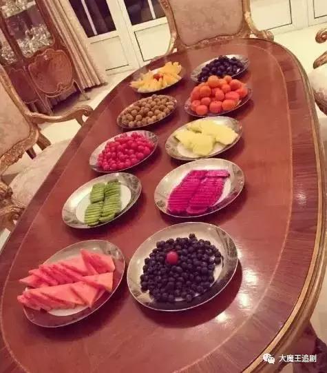 关关乔欣现实版曲筱绡,曲筱绡关关