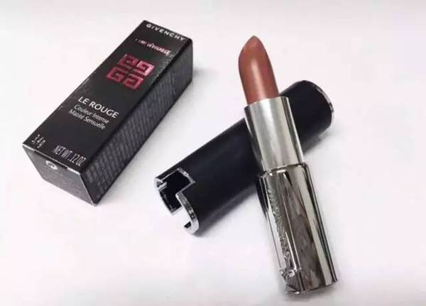 迪奥口红哪个色号适合夏天,夏天用哪种颜色的口红好