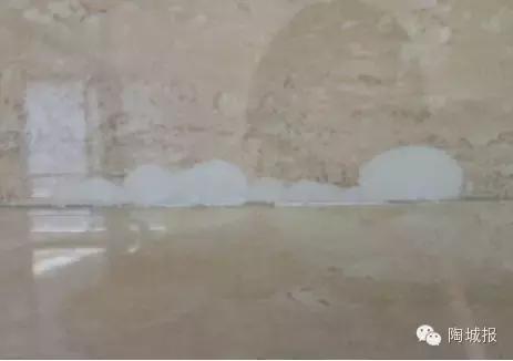 瓷砖贴后“脱皮”！质量问题还是其它原因？
