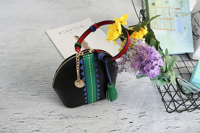 斜挎包手拿包时尚百搭,又潮又好看的斜挎包