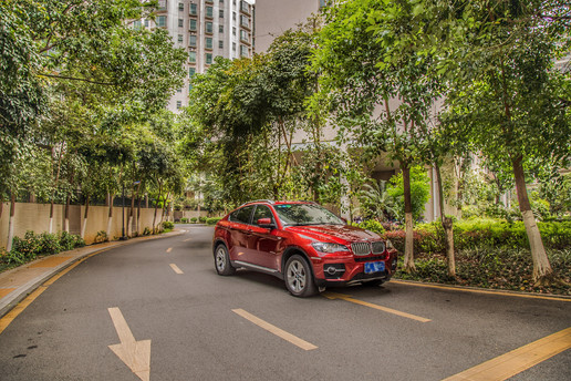 宝马x6xdrive35i落地价多少,宝马x62021款