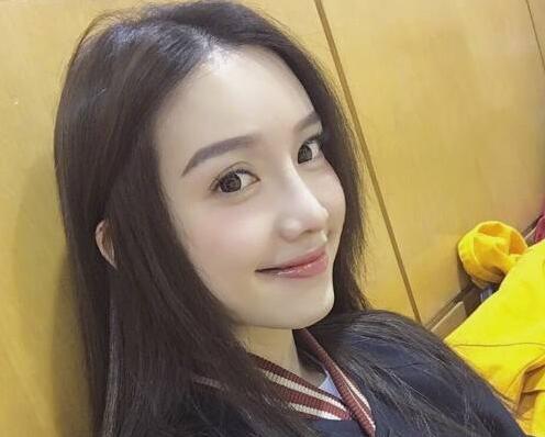 男生笑起来特别的丑怎么办,你长这么漂亮为什么却老说自己丑