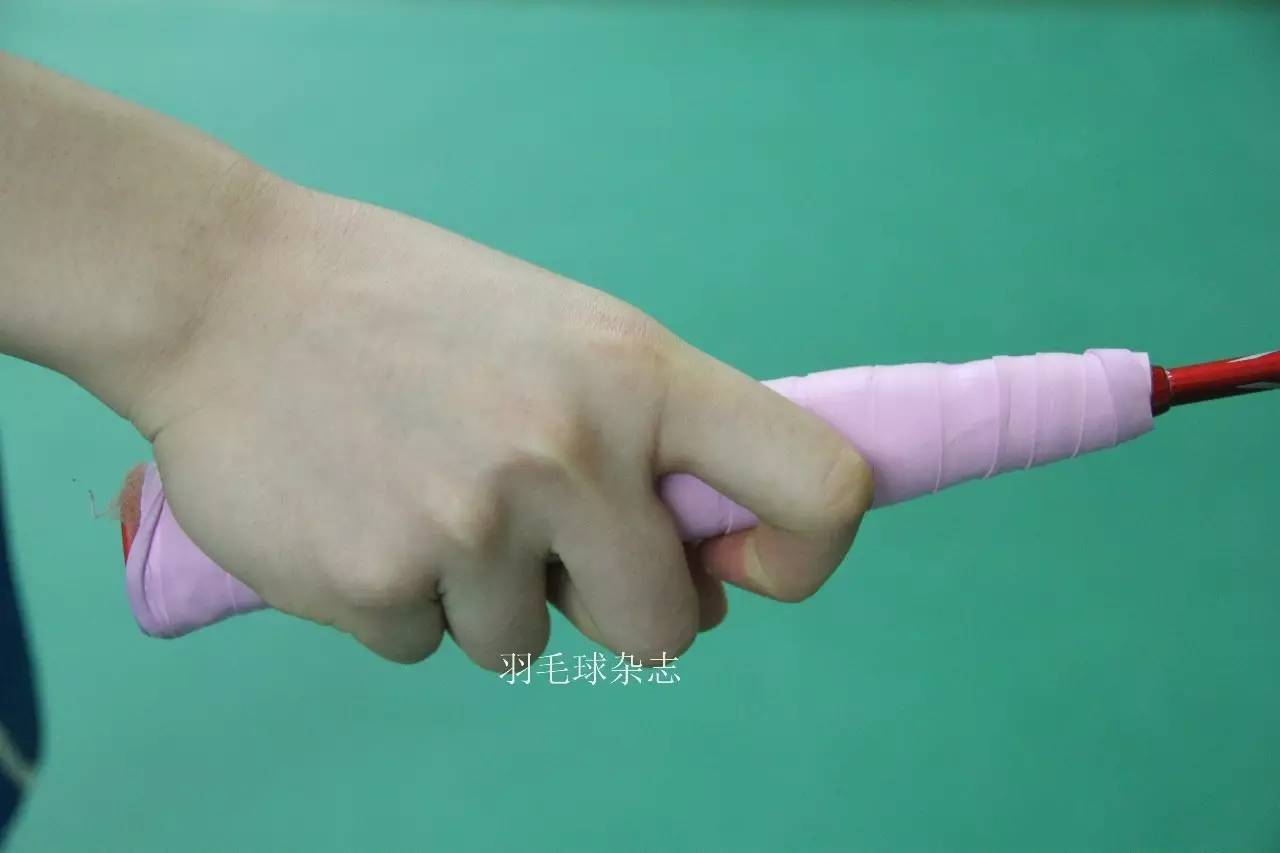 后场高远打不到对面后场,如何提高你后场高远球的质量