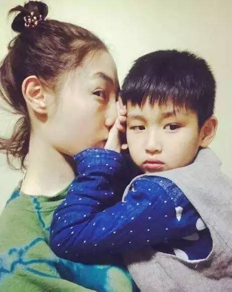 王诗龄晒奢侈品被吐槽,王诗龄奢侈