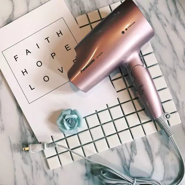 贵的吹风机真的不伤头发吗,家用吹风机哪个牌子的不伤头发