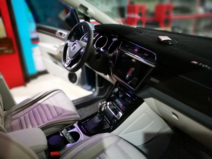 途安无损升级音响,途安l16款手动风尚改装音响