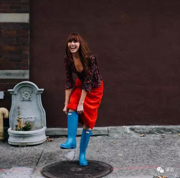 下雨穿什么雨鞋最方便,秋冬下雨天穿搭