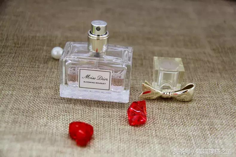 真人实测:这款小*香众**水竟然完胜大牌!