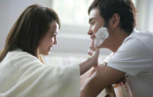 恋爱技巧男追女,男人恋爱应该怎么对待女朋友